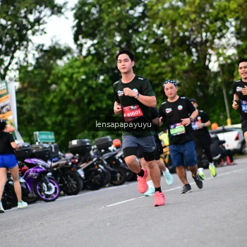 Runner Photo 4117402