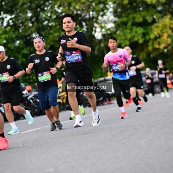 Runner Photo 4117409