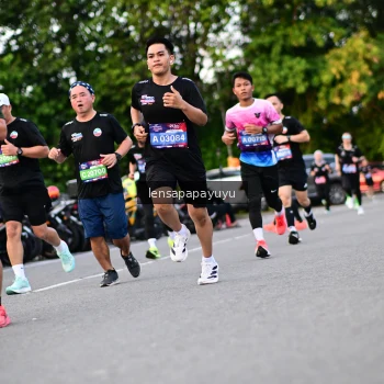 Runner Photo 4117412