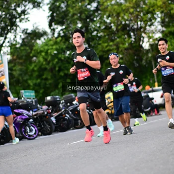 Runner Photo 4117413