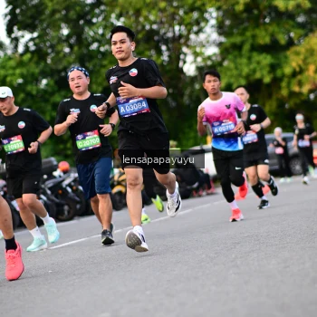 Runner Photo 4117421