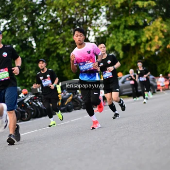 Runner Photo 4117436