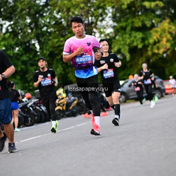 Runner Photo 4117441