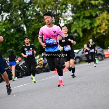 Runner Photo 4117450