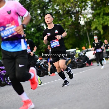Runner Photo 4117479