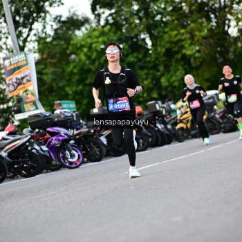 Runner Photo 4117486
