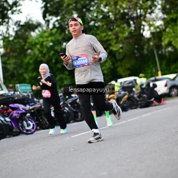 Runner Photo 4117512