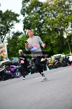 Runner Photo 4117519