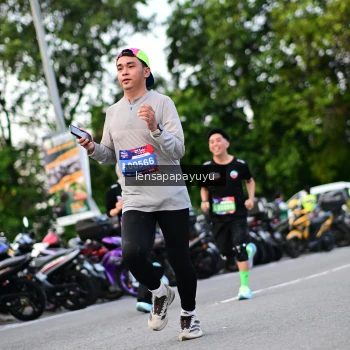 Runner Photo 4117552