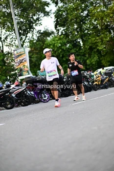 Runner Photo 4117576