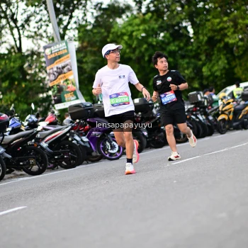 Runner Photo 4117579