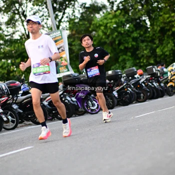 Runner Photo 4117586