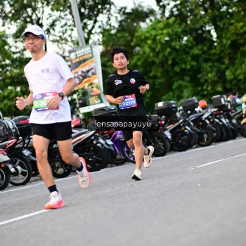 Runner Photo 4117588