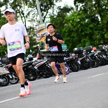 Runner Photo 4117601