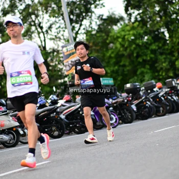 Runner Photo 4117602