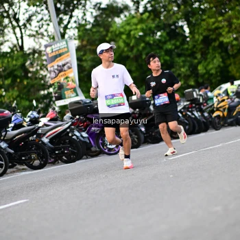 Runner Photo 4117606