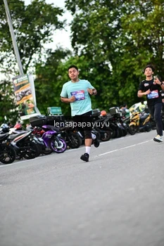 Runner Photo 4117614