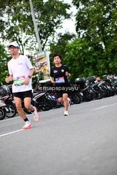 Runner Photo 4117619