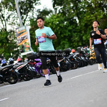 Runner Photo 4117625