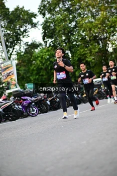 Runner Photo 4117638