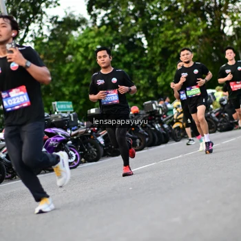 Runner Photo 4117653