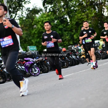 Runner Photo 4117656