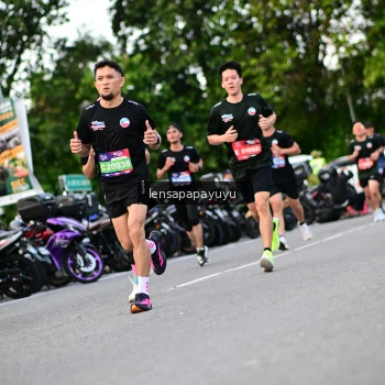 Runner Photo 4117684