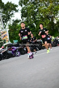 Runner Photo 4117693