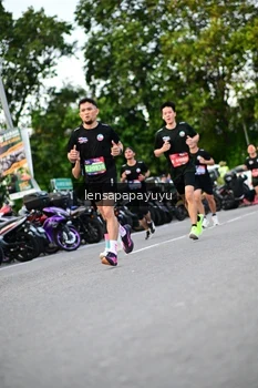 Runner Photo 4117695