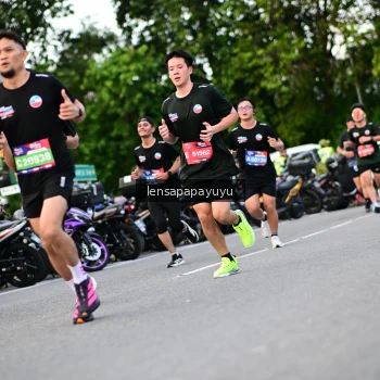 Runner Photo 4117697