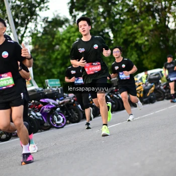 Runner Photo 4117699