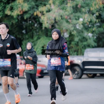 Runner Photo 4118356