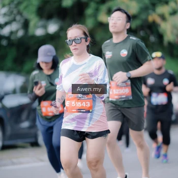 Runner Photo 4118365