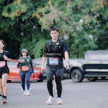 Runner Photo 4118373