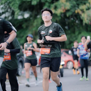 Runner Photo 4118424
