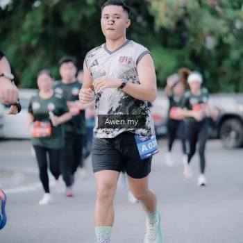 Runner Photo 4118435