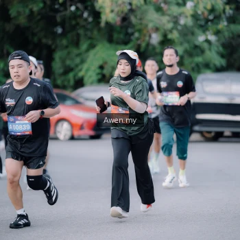 Runner Photo 4118443