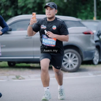 Runner Photo 4118451