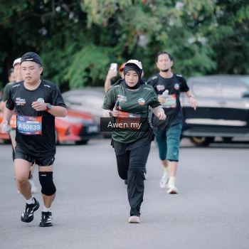 Runner Photo 4118459