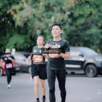 Runner Photo 4118495