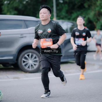 Runner Photo 4118558