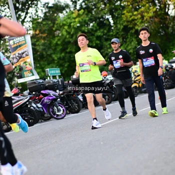 Runner Photo 4118590