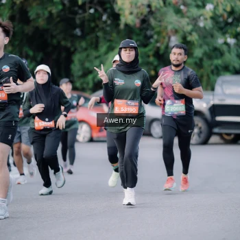 Runner Photo 4118595