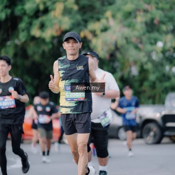 Runner Photo 4118617