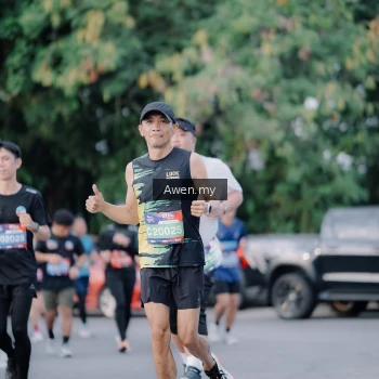 Runner Photo 4118624