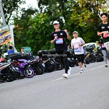 Runner Photo 4118635