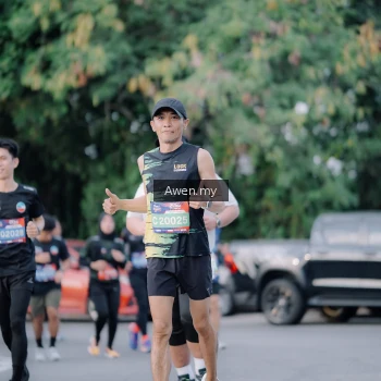 Runner Photo 4118636