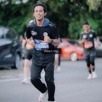 Runner Photo 4118651