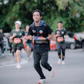 Runner Photo 4118654
