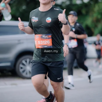 Runner Photo 4118663